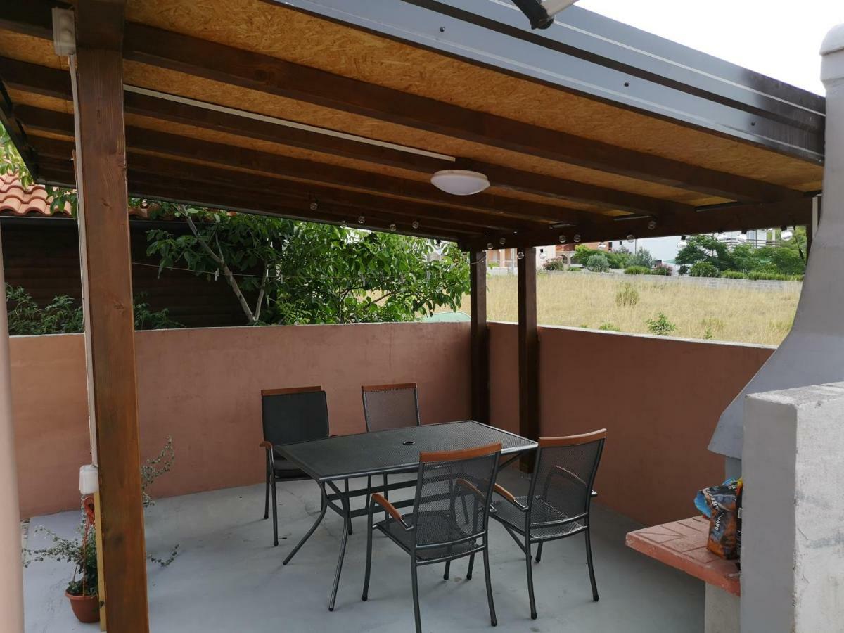 Tomek Apartment Vir Kültér fotó