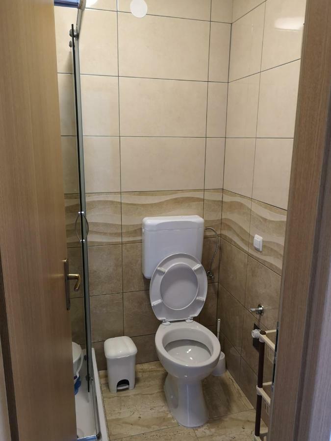 Tomek Apartment Vir Kültér fotó