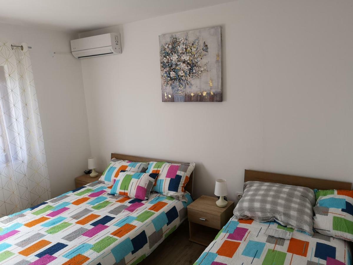 Tomek Apartment Vir Kültér fotó